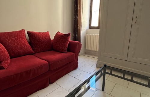 Largentiere House | air-conditioned and renovated medieval village house - free wifi