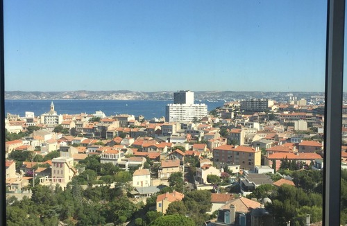 7th Arrondissement Apartment | Air-conditioned apartment with exceptional sea view