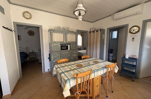 Gruissan Plage Ski Chalet | Air-conditioned chalet 200m from Les Chalets beach