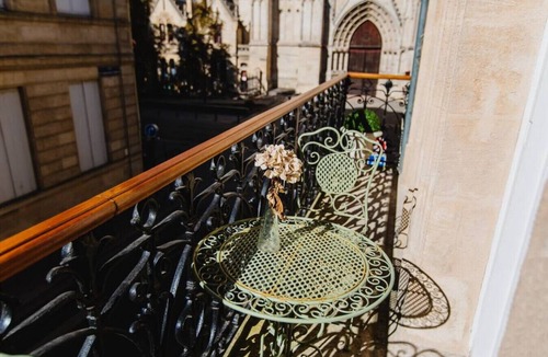 Hotel de Ville - Quinconces Apartment | Air-conditioned, elegant, quiet, ideally located