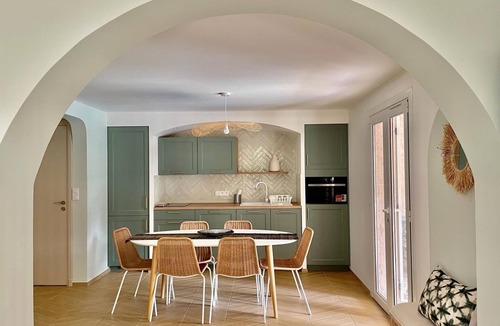 Les Baraques House | Air-conditioned family villa with large swimming pool