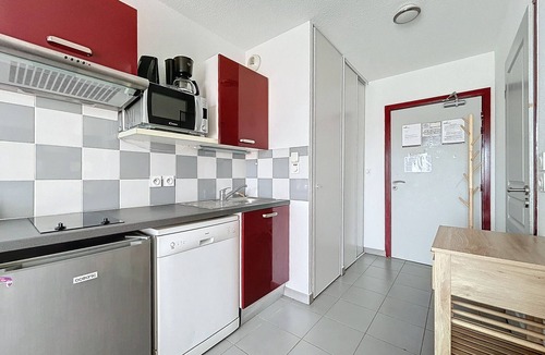 Argeles-sur-Mer Apartment | Air-conditioned accessible apartment with pool