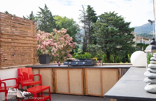 Banyuls-sur-Mer Apartment | Air-conditioned apartment with terrace 5 minutes from the beach between Collioure and Cadaques