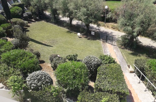 La Petite Motte Apartment | Air-conditioned studio cabin with parking 200 m from Couchant beach
