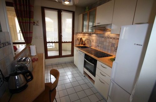 Maisons-Laffitte Apartment | Air-conditioned apt. 67 m2 air-conditioned, standing residence/town center, certified stars