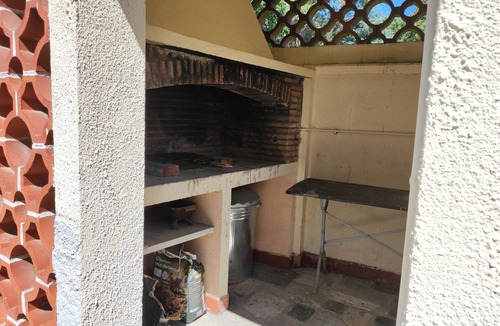 Palau-del-Vidre Villa | Air-conditioned villa with large garden, pets allowed