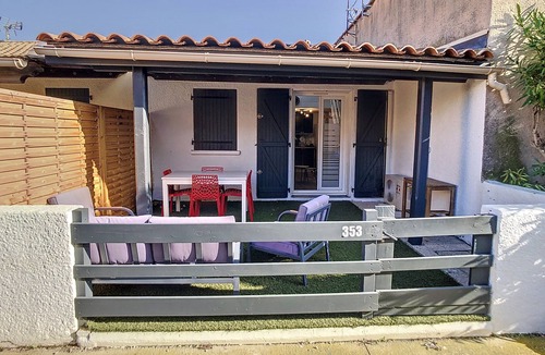 Saint-Cyprien Plage House | Air-conditioned house 250m from the beach in secure residence. Free parking