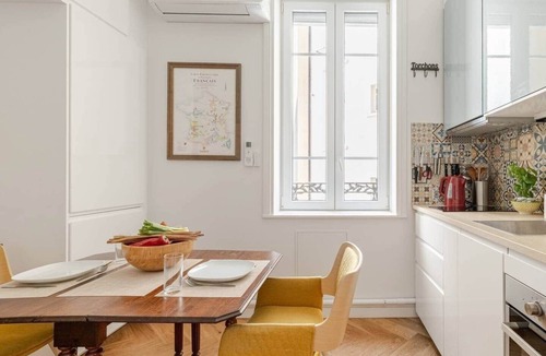 Marechal Lyautey - Vitton Apartment | Air-conditioned Haussmann apartment – Lyon 6 – 3 min from Parc de la Tête d’Or