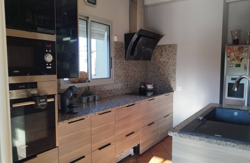Tavel House | Air-conditioned house with garden and private pool near Avignon and Pont du Gard