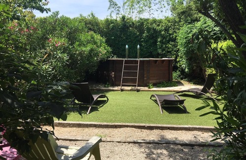 Uzes House | Air-conditioned house with garden and swimming pool, center of Uzès, 6PAX