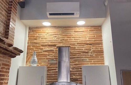 Capitole Apartment | Air-conditioned loft, 5 min Capitole, downtown