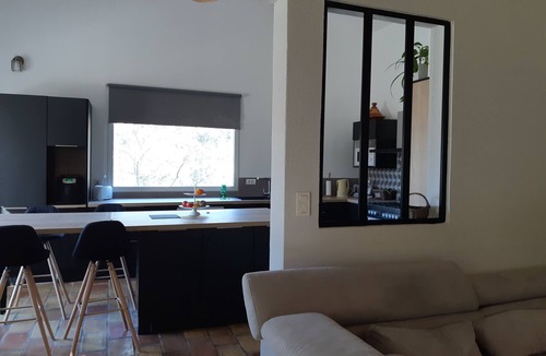 Mondragon House | Air-conditioned Provencal house
