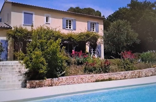 Mondragon House | Air-conditioned Provencal house