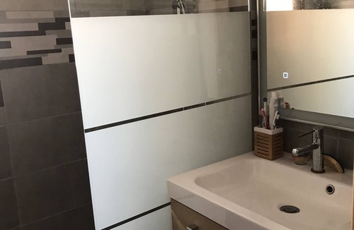 Chateau Gombert Bed & Breakfast | Air-conditioned room in a villa less than 10 km from Marseille's Vieux Port