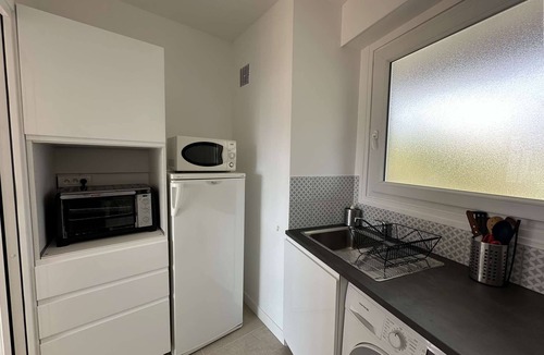 Hyeres Apartment | Air-conditioned studio for 4 people, 50m from the beach - Les Salins d'Hyères