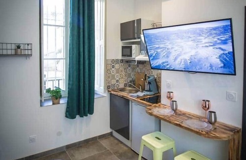 Carcassonne Apartment | Air-conditioned studio - Canal du Midi - Carcassonne