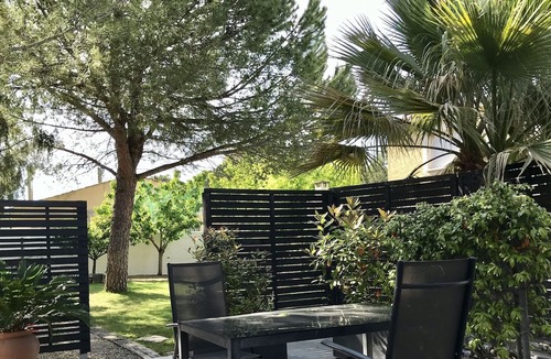Villetelle Apartment | Air-conditioned studio Terrace & parkingBeaches of the great mound at 20 min