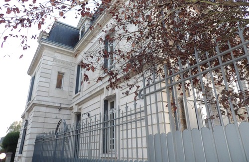 Limoges Apartment | Air-conditioned Studio - Maison Blanche