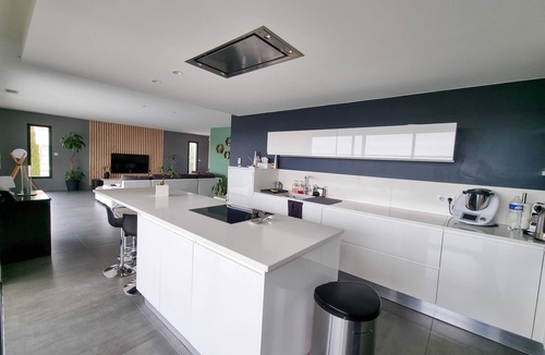 Combaillaux House | Air-conditioned villa with pool and breathtaking views