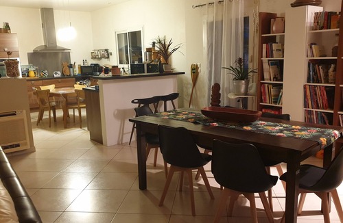 Bellegarde House | Air-conditioned villa with fenced pool 4 bdrms near Nîmes Arles
