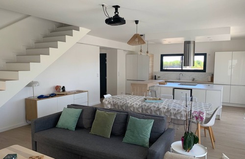 Lansargues Villa | Air-conditioned villa with heated pool - Last offers August !