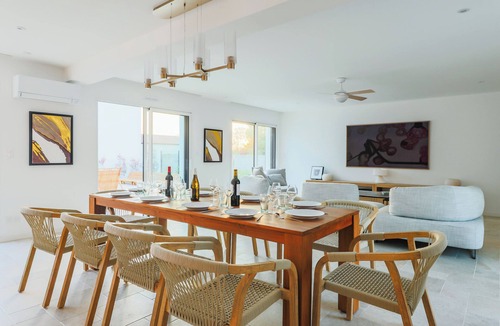 Le Bernard Villa | Air-conditioned villa with heated pool, near the sea