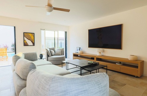 Le Bernard Villa | Air-conditioned villa with heated pool, near the sea