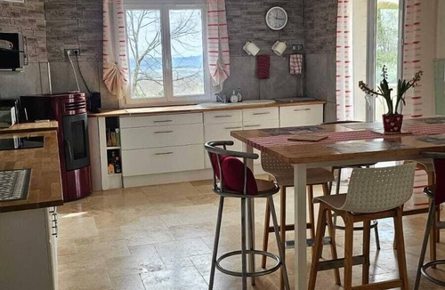 Vezenobres House | Air-conditioned villa with panoramic view and swimming pool.