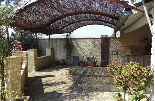 Avignon Villa | Air-conditioned villa for 8 people