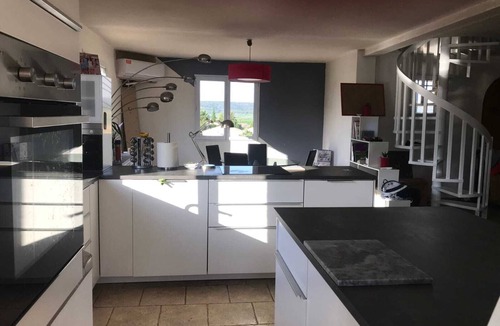 Le Pouget Villa | Air-conditioned villa with large swimming pool