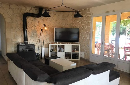 Le Pouget Villa | Air-conditioned villa with large swimming pool