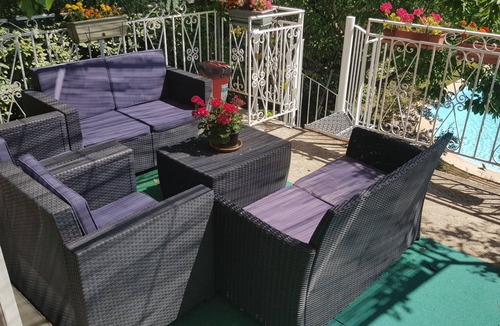 Plaissan Villa | Air-conditioned villa pool prox lake sea and river