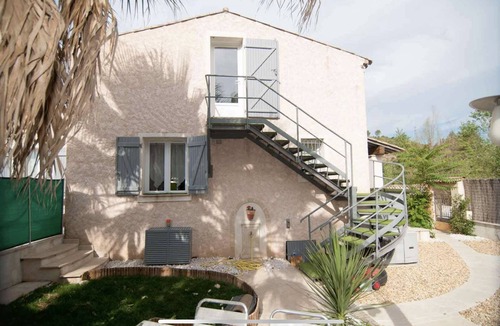 Taradeau Apartment | Air-conditioned Villa top With Pool