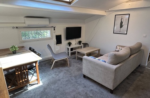 Taradeau Apartment | Air-conditioned Villa top With Pool