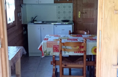 Bouc-Bel-Air Ski Chalet | Air-conditioned wellness cabin for 2 pool&spa, quiet garden 10' from Aix-en-Pce