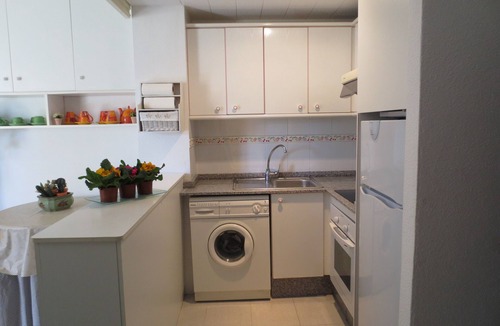Urbanova Apartment | AIR CONDITIONING, FREE WIFI, NE TFLIX, ONLY 2 MINUTES BEACH