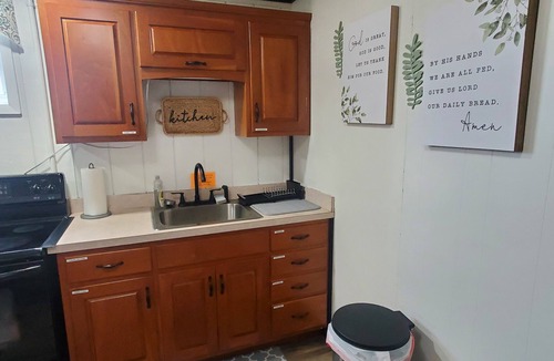 Pleasant Hall Apartment | Air Hill Haven- private peaceful apartment