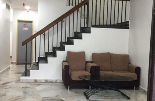 Kampung Cantik House | Air Itam 8 Rooms Comfortable Home Stay