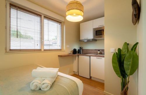 Valenciennes Apartment | Air Nomad Rio