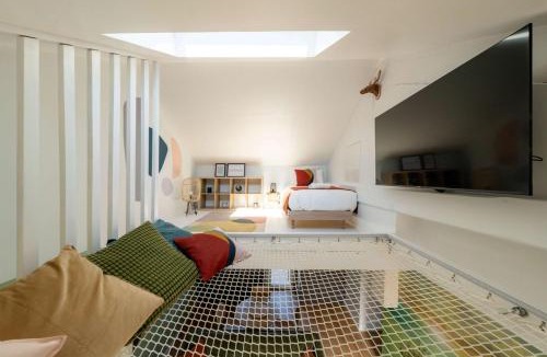 Valenciennes House | Air Nomad Vancouver