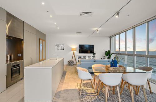 Broadbeach Apartment | Air On Broadbeach