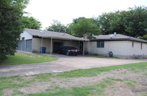 Hebron House | Air Park Home - Fly In/Fly Out