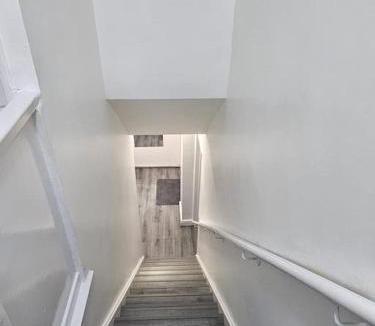 Stonnall Apartment | Airbnb Palace