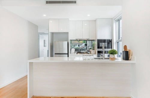 Beecroft Apartment | Aircabin - Beecroft - Cozy Spacious - 2 Beds Apt