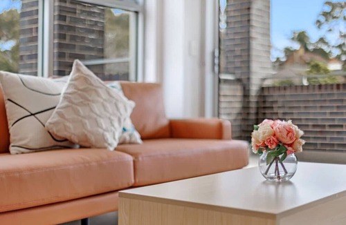 Beecroft Apartment | Aircabin - Beecroft - Cozy Spacious - 2 Beds Apt
