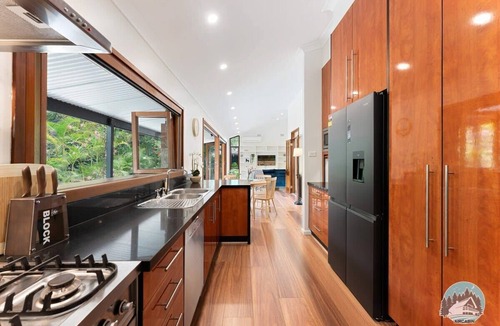 Warrawee House | Aircabin - Warrawee - Spacious - 5 Beds House