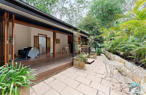 Warrawee House | Aircabin - Warrawee - Spacious - 5 Beds House