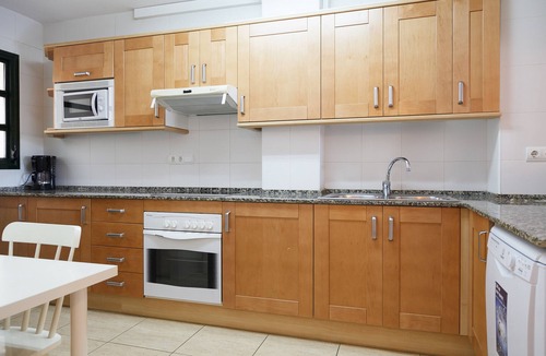 Vandellos i l'Hospitalet de l'Infant Apartment | AirCon Apartment Family Complex on the Beachfront · UHC COSTA LINDA
