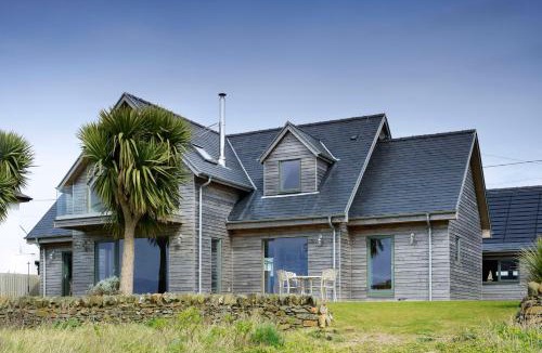 Castle Douglas House | Airds Bay Luxury Beach House