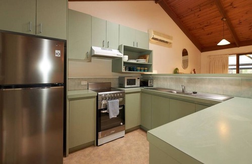 Aireys Inlet House | Aireys Garden Hideaway